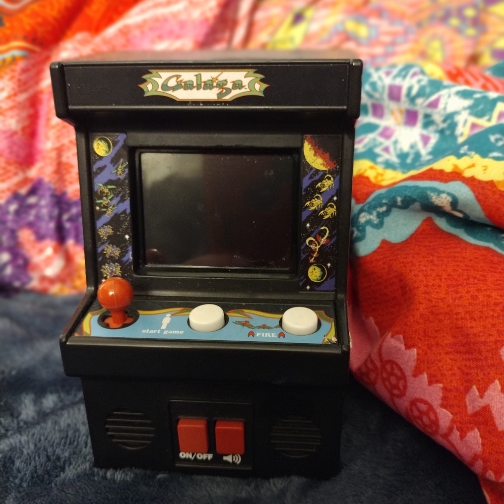 Retro mini galaga arcade style game
